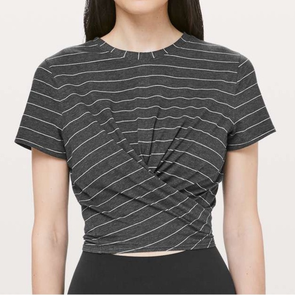 Lululemon Time To Restore Short Sleeve Stripe Heathered Black White Size 8 NWT